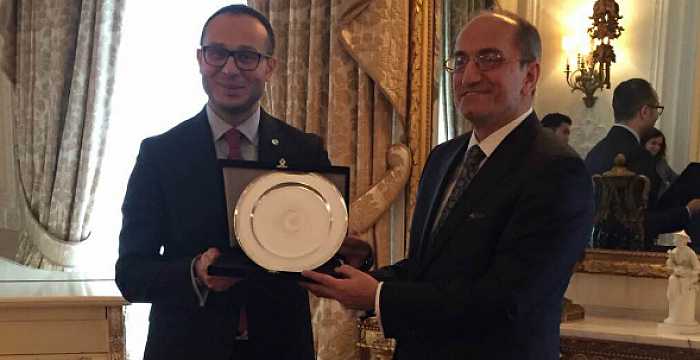 Turkic Council Secretary General Ambassador Ramil Hasanov paid a courtesy visit to Abdurrahman Bilgiç, Ambassador of the Republic of Turkey to the United Kingdom of Great Britain and Northern Ireland on 5 November 2015.