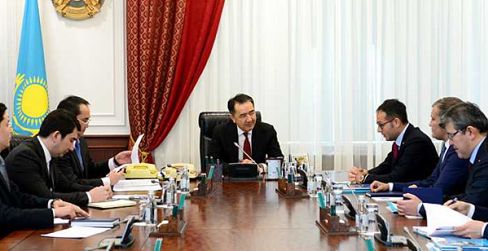 Turkic Council Secretary General Ambassador Ramil Hasanov was received by the Prime Minister of the Republic of Kazakhstan Bakytzhan Sagintayev.