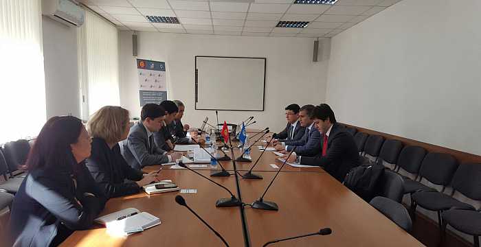 Deputy Secretary General of the Turkic Council Dr. Ömer Kocaman met with Alymbek Orozbekov, Head of Investment and PPP Department and Amangeldy Davletaliev, Senior Vice-President of the Chamber of Commerce and Industry of the Kyrgyz Republic