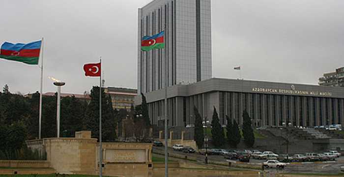 Secretary General of the Turkic Council Ambassador Ramil Hasanov met with the Speaker of the Parliament of the Republic of Azerbaijan Ogtay Asadov.