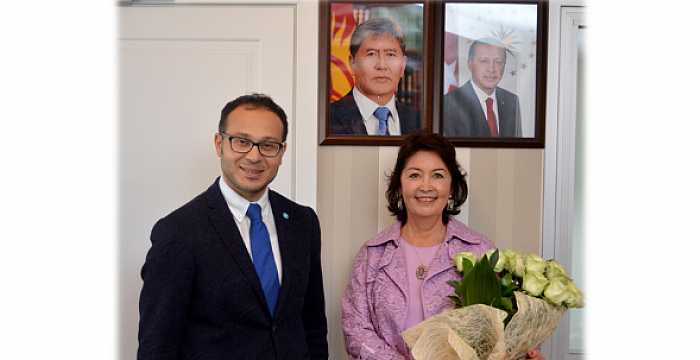 Kyrgyz Republic’s First Lady Raisa Atambaeva visited Turkic Council Secretary General Ambassador Ramil Hasanov on 15 April 2016.