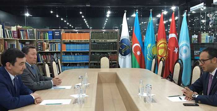 Secretary General of the Turkic Council Ambassador Ramil Hasanov visited the Turkic Academy.