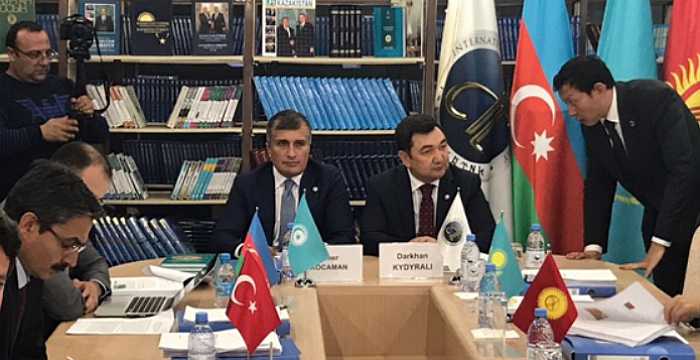 Final Meeting of Experts on the draft Textbook of Common Turkic History till 15th century is concluded on 27 September  2017 with a press conference.