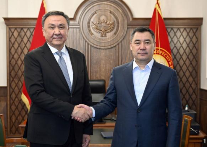 President Sadyr Japarov received OTS Secretary General Kubanychbek Omuraliev