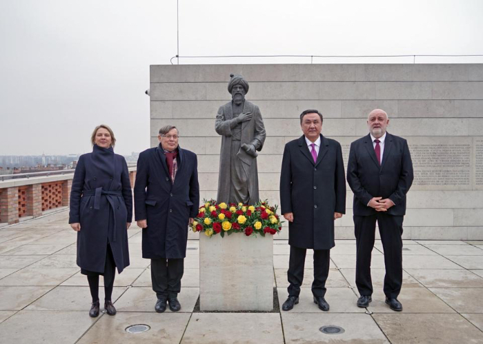 Secretary General visited Gül Baba Tomb and met with the Elder (Aksakal) from Hungary