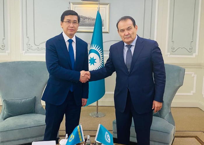 Secretary General  met with Minister of Education and Science of the Republic of Kazakhstan