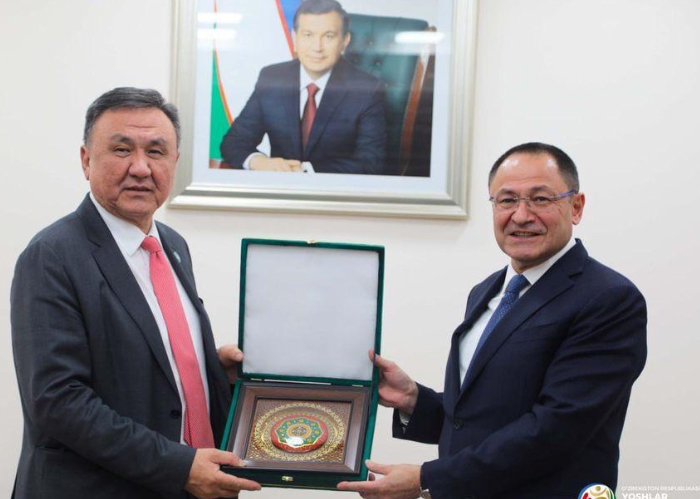 Secretary General met with the Minister of Youth Policy and Sports of Uzbekistan.