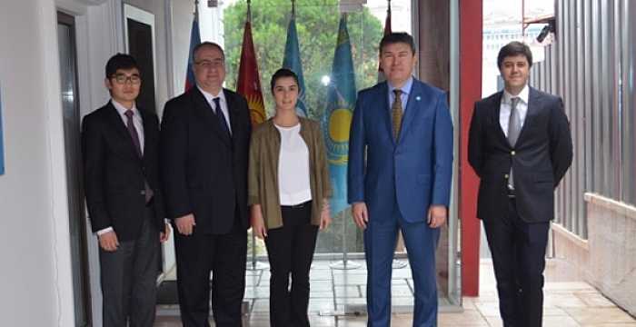 A delegation from International Transporters’ Association (UND) paid a working visit to the Turkic Council Secretariat on 14 November 2014. 