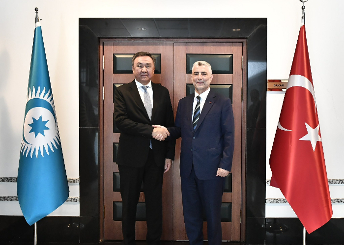 OTS Secretary General met with the Minister of Trade of Türkiye