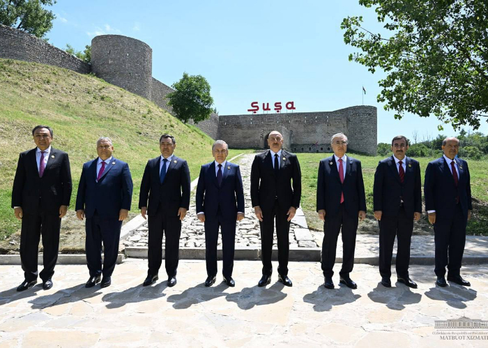 Türk Devletleri Teşkilatı Devlet Başkanları Gayrıresmi Zirvesi Azerbaycan