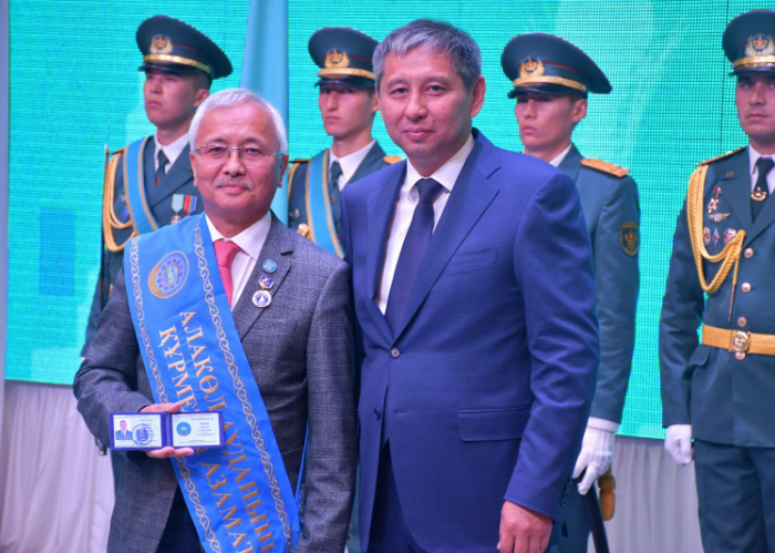 Deputy Secretary General of the Organization of Turkic States awarded with Title of Honour