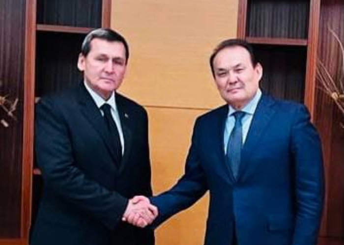 The Secretary General of the Organization of Turkic States held a meeting with the Foreign Minister of Turkmenistan.