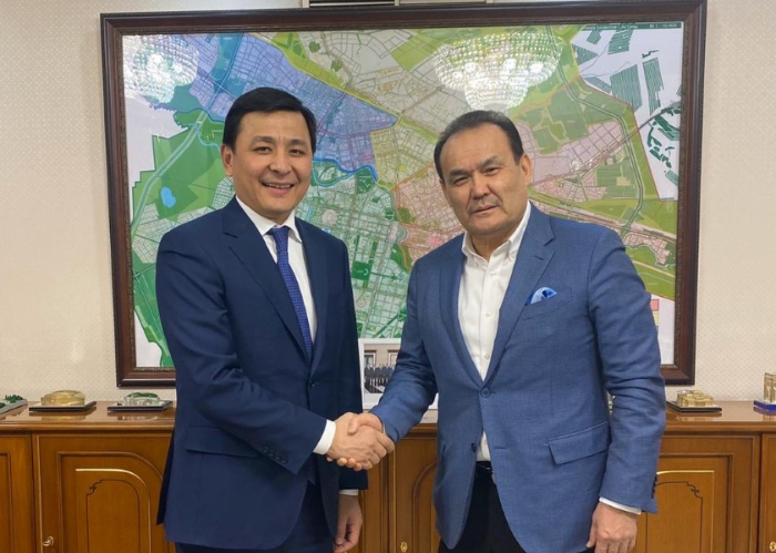 Turkic Council Secretary General H.E. Baghdad Amreyev met with Mayor of Nur-Sultan H.E. Altay Kulginov on 6 March 2020 in Nur-Sultan.