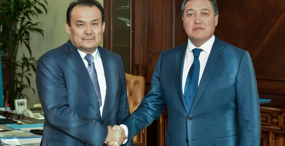 The Secretary General of the Turkic Council, Ambassador Baghdad Amreyev met with the First Deputy Prime Minister of the Republic of Kazakhstan, H.E. Askar Mamin.